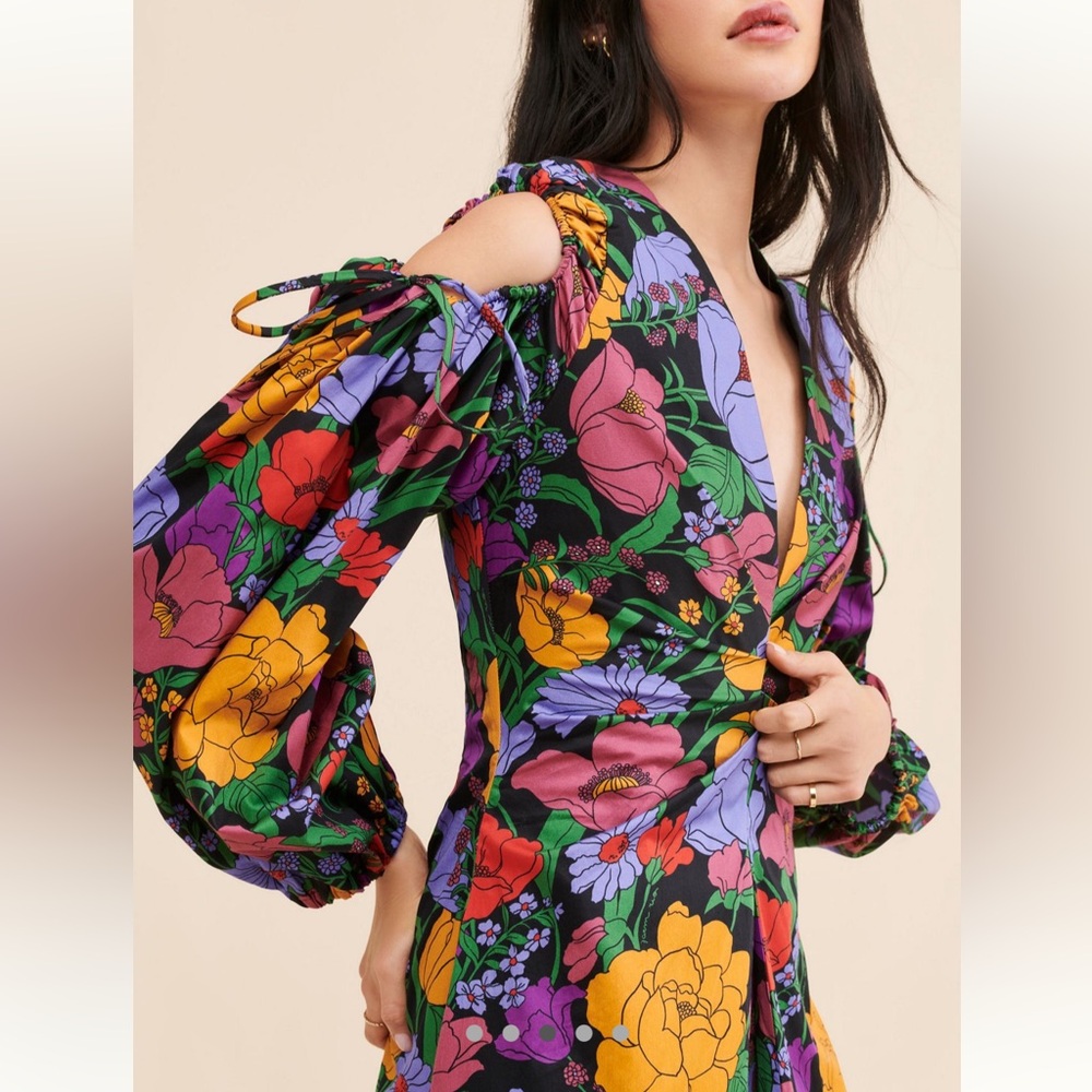 FARM Rio Bucolic Garden Sleeve Cut Out Dress - Picture 3 of 10